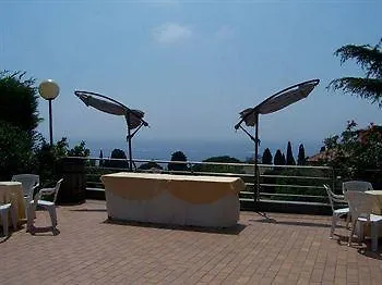 Aparthotel Residence La Vignetta Varazze