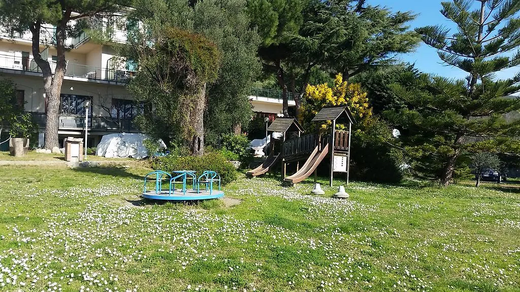 Residence La Vignetta Varazze Aparthotel