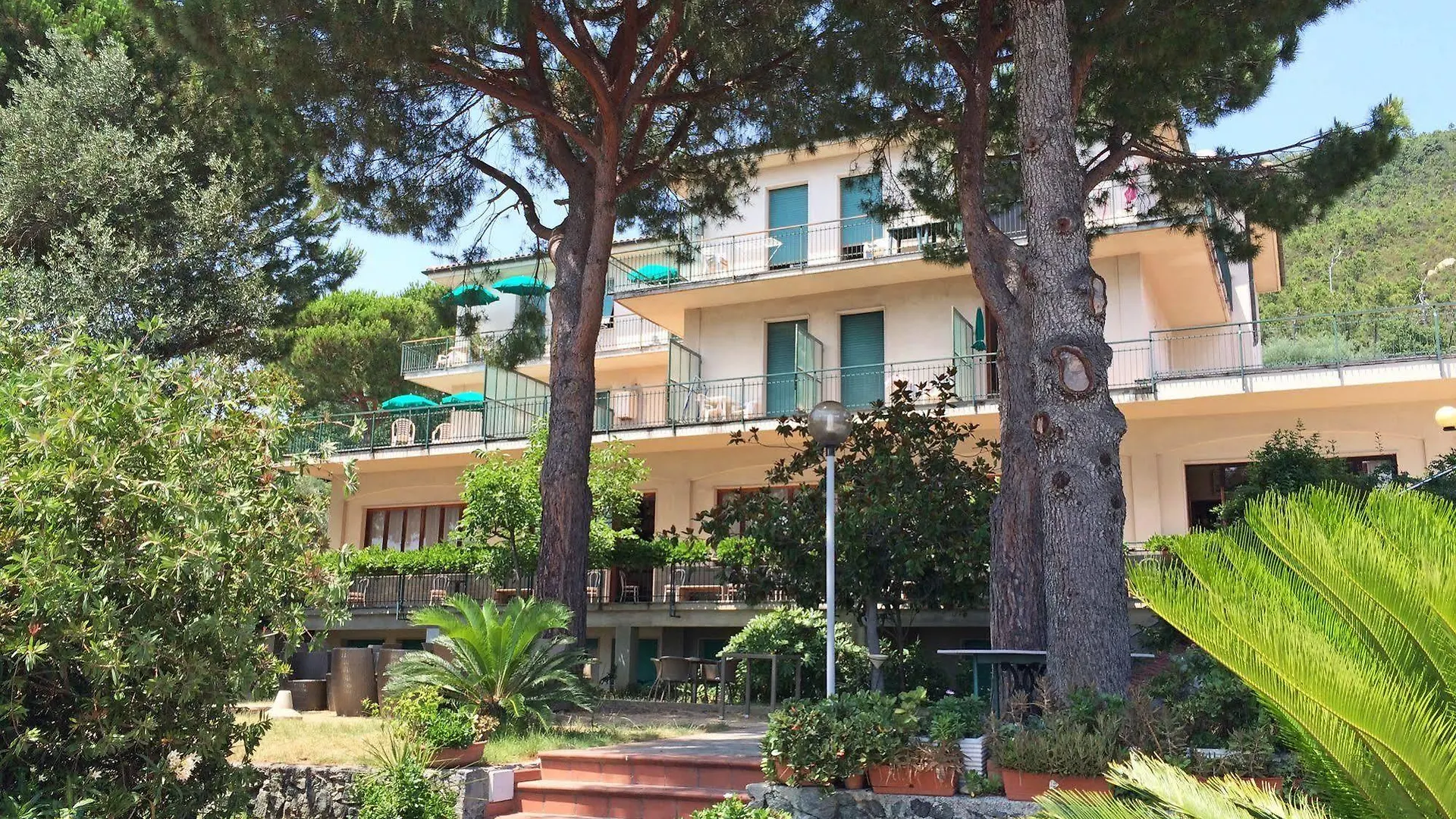 Residence La Vignetta Varazze Aparthotel