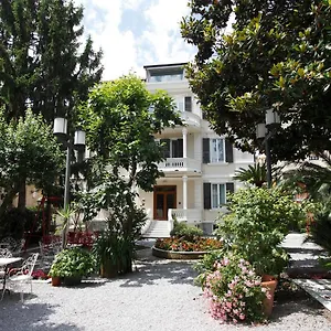 Aparthotel Genovese Elena, Varazze