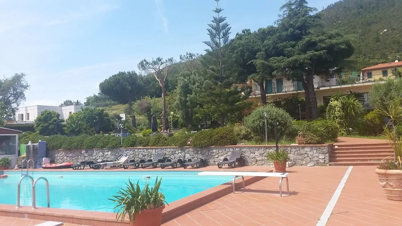 Residence la Vignetta Varazze Aparthotel